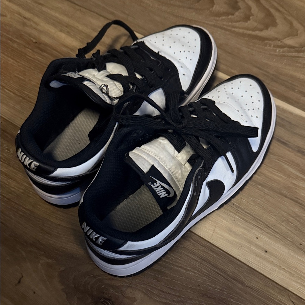 Nike Dual-Tone Athletic Shoes size 6.5/8